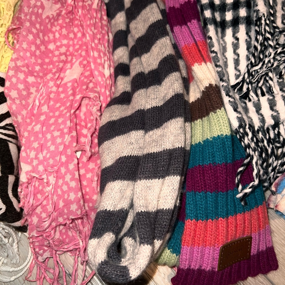 Scarf bundle! - Picture 3 of 6